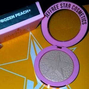 Jeffree Star Supreme Frost in Frozen Peach
